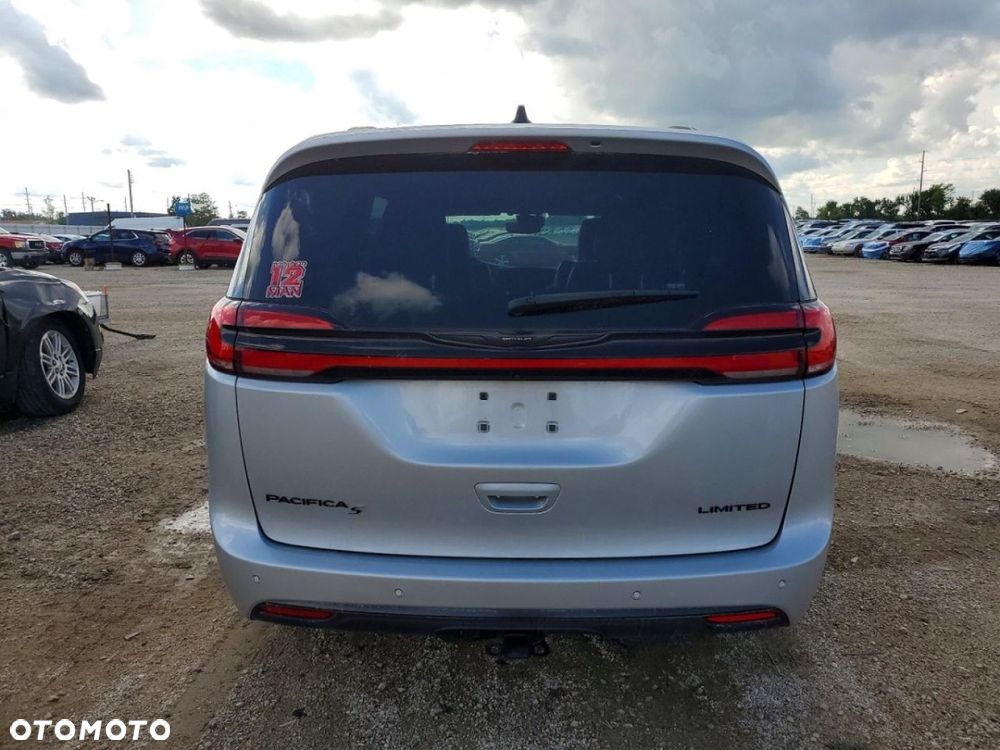 Chrysler Pacifica - 6