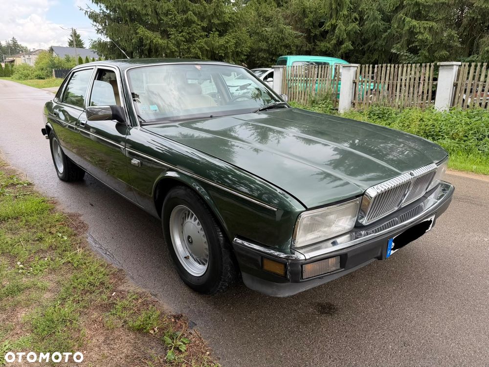 Jaguar XJ - 1