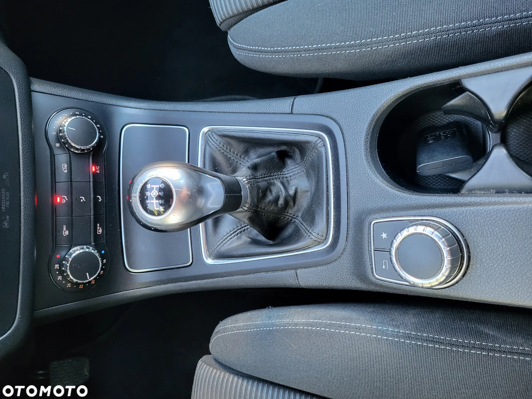 Mercedes-Benz Klasa B 180 CDI BlueEFFICIENCY Edition Style - 35