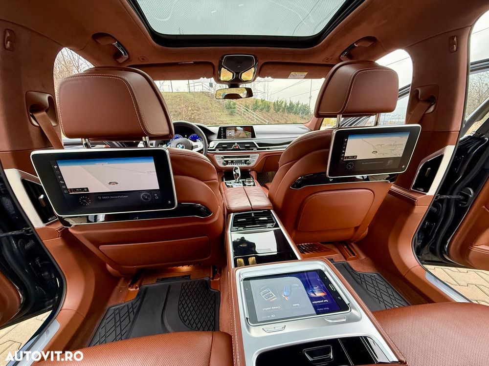 BMW Seria 7 750Li xDrive - 12