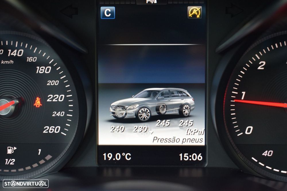 Mercedes-Benz C 180 BlueTEC AMG Line - 24