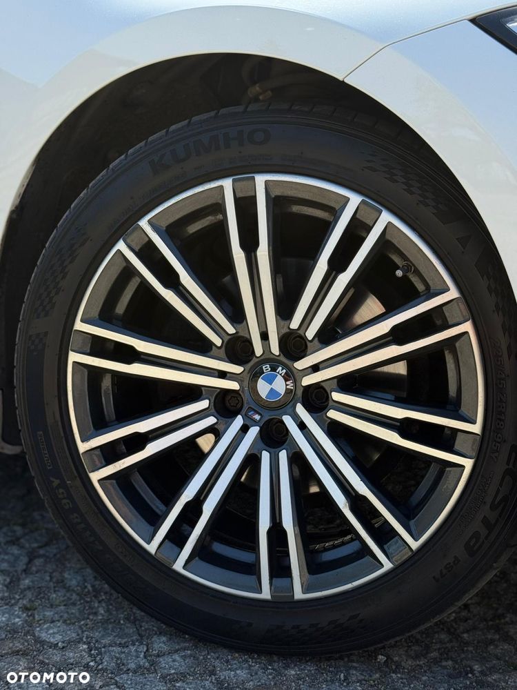 BMW Seria 3 320d xDrive Sport Line - 32