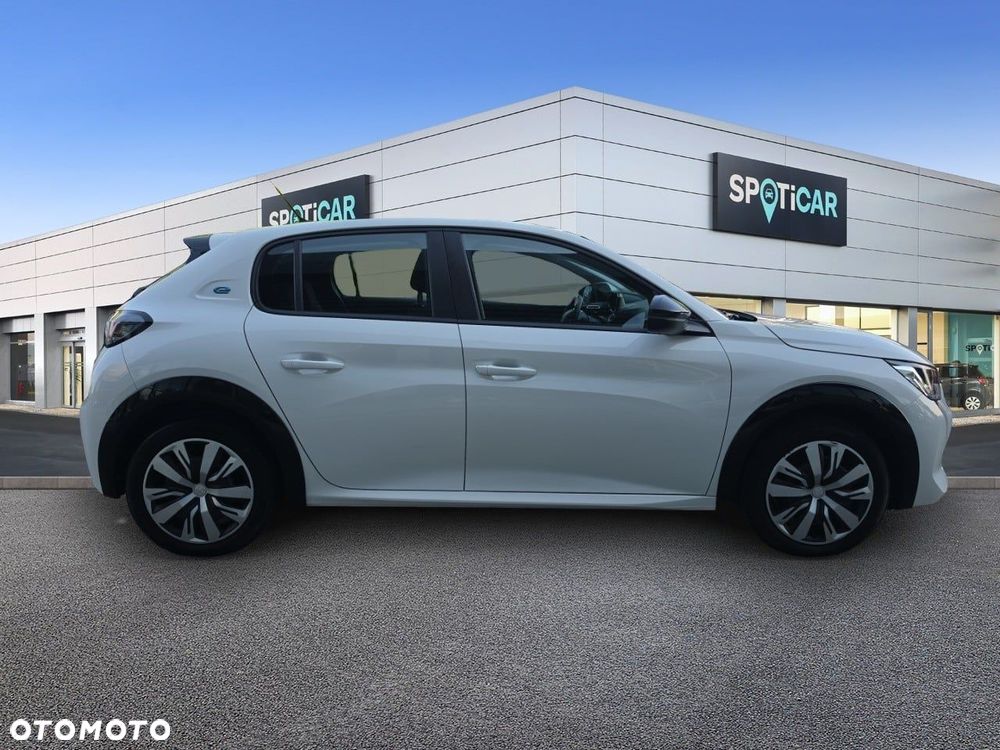 Peugeot 208 50kWh Active - 4
