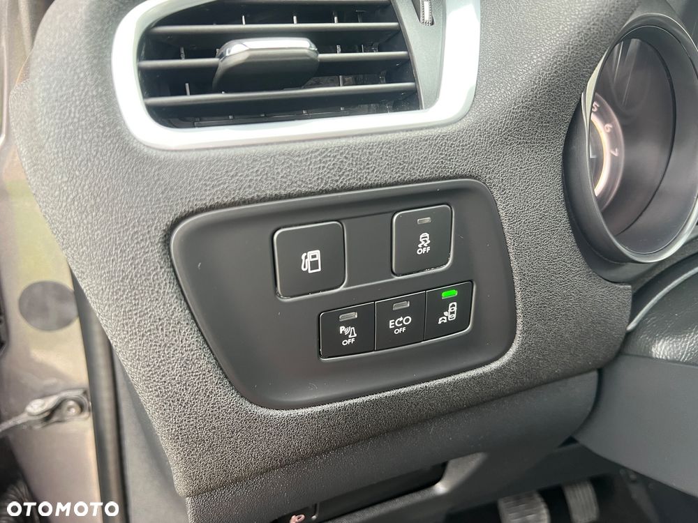 Citroën C4 BlueHDi 100 Stop&Start 86g Selection - 35