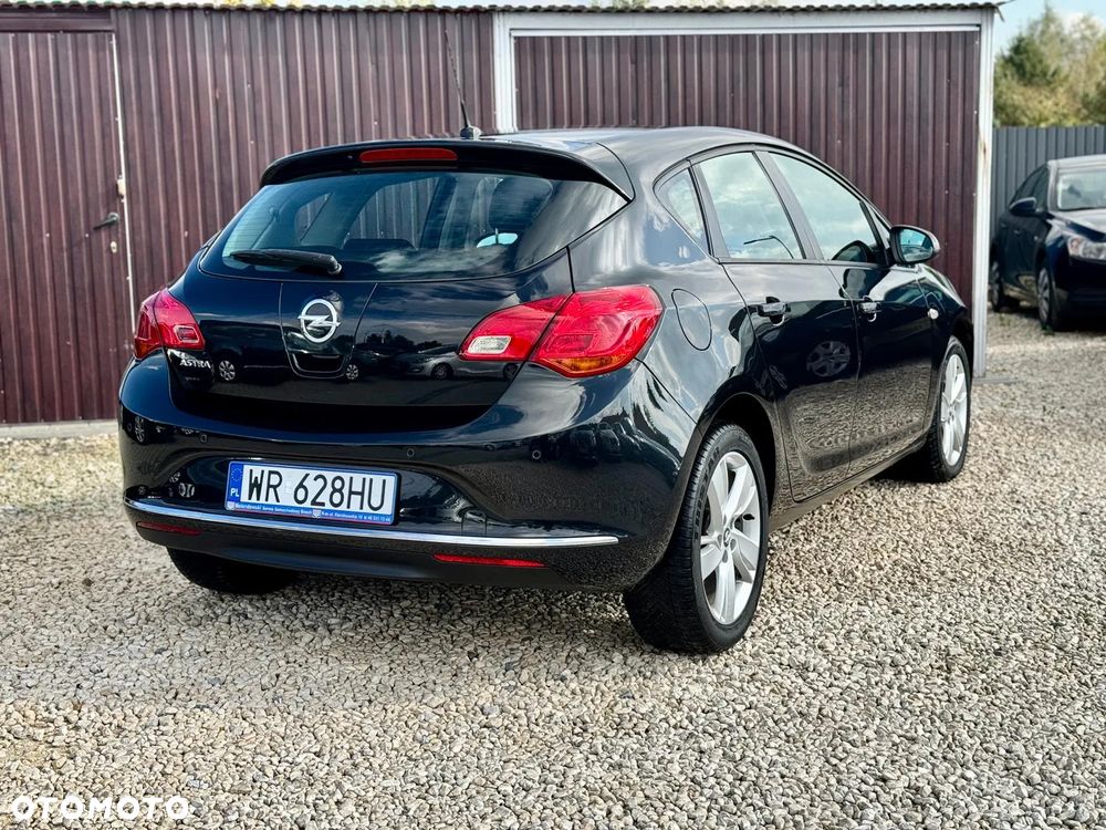 Opel Astra IV 1.4 T Cosmo - 9