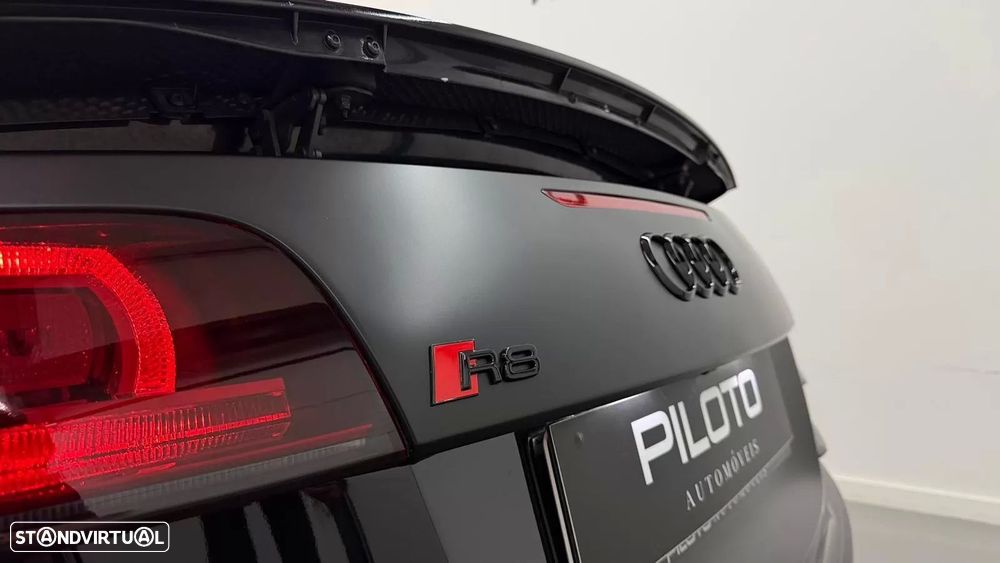 Audi R8 Spyder 5.2 FSi V10 quattro R tronic - 11