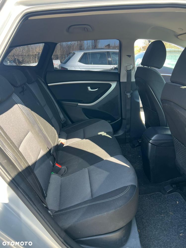 Hyundai i30 1.6 CRDi Style - 9