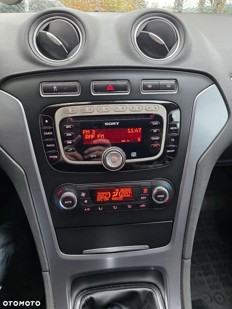 Ford Mondeo 2.0 TDCi Titanium - 17