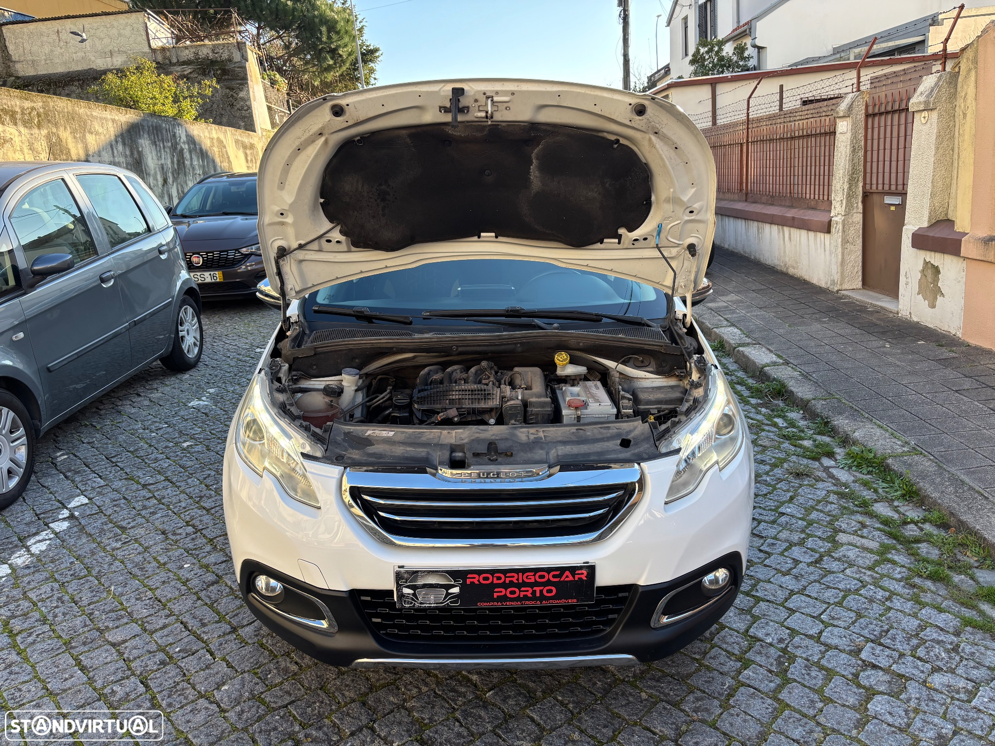 Peugeot 2008 1.2 PureTech Style - 24