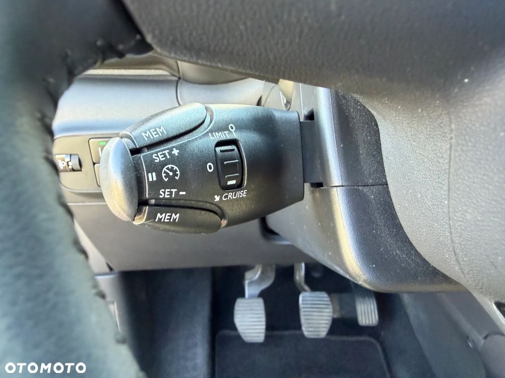 Citroën C3 1.2 PureTech Shine - 16