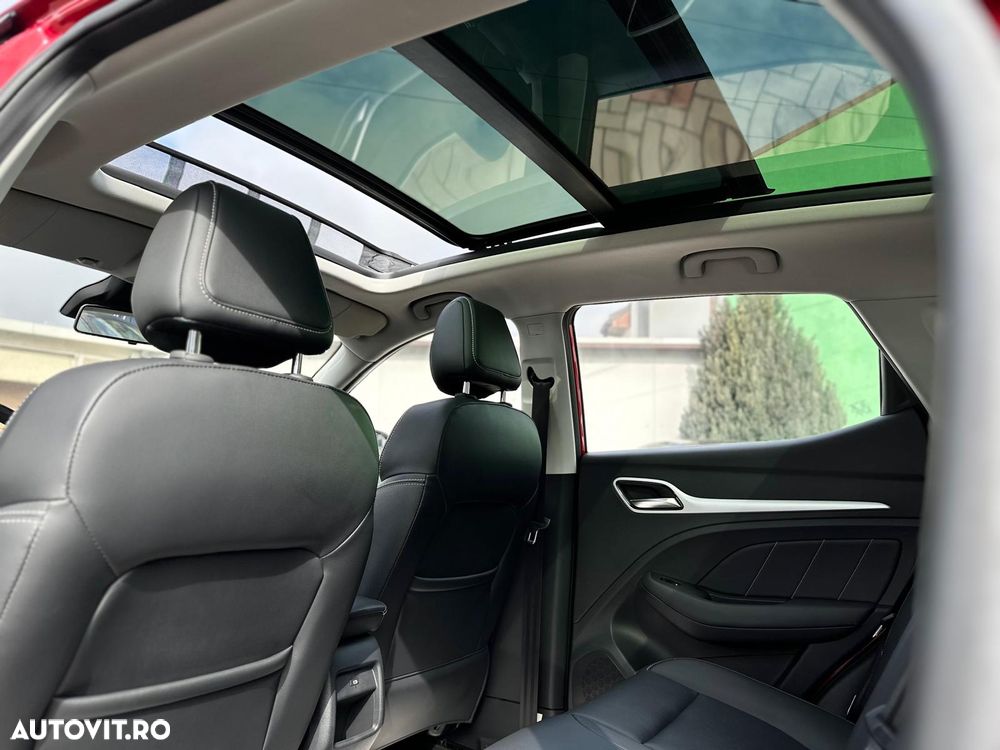 MG ZS EV Luxury - 10