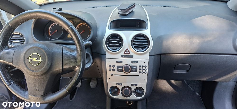 Opel Corsa - 8