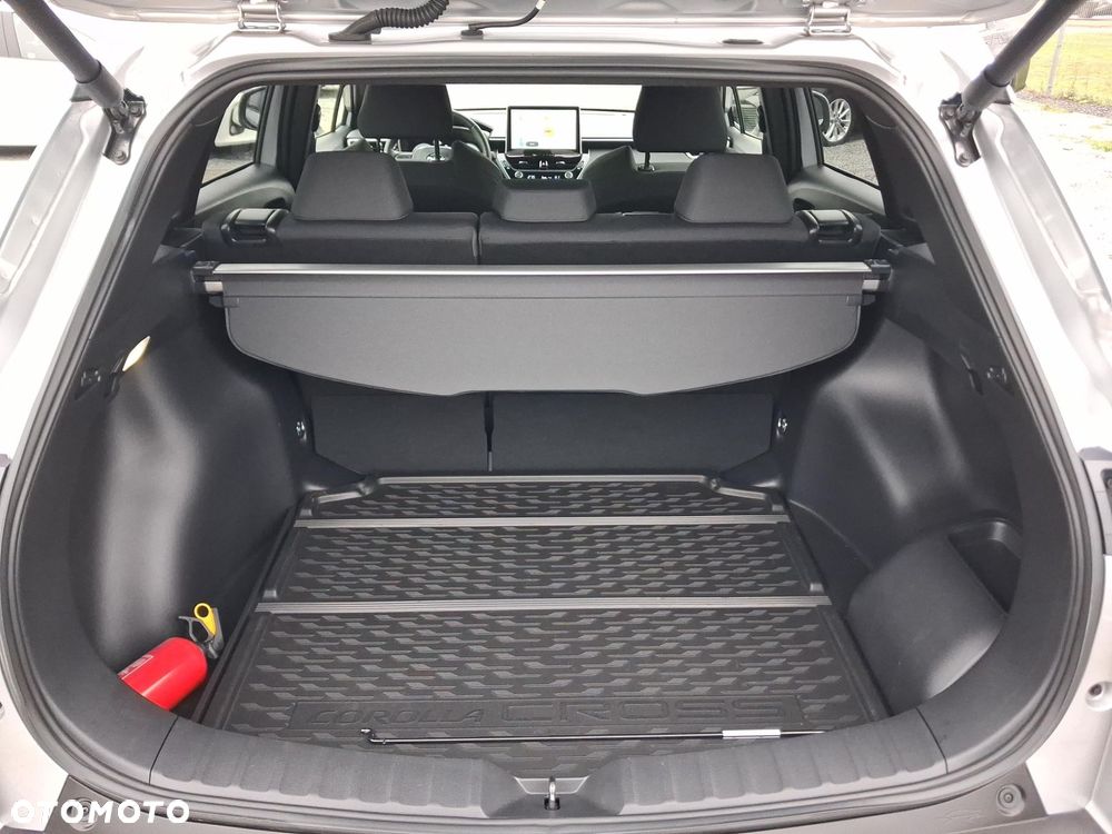 Toyota Corolla Cross - 14