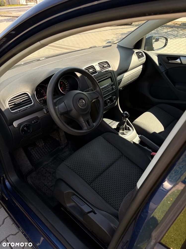 Volkswagen Golf - 9
