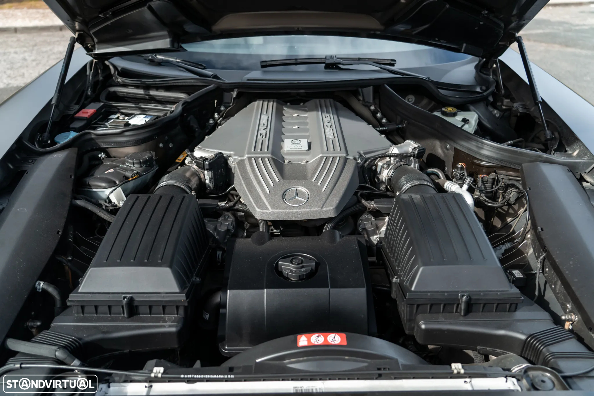 Mercedes-Benz SLS 63 AMG Standard - 9