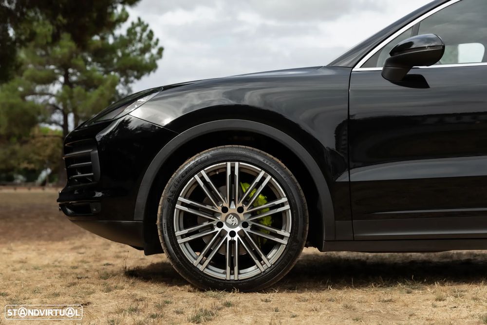 Porsche Cayenne E-Hybrid - 55