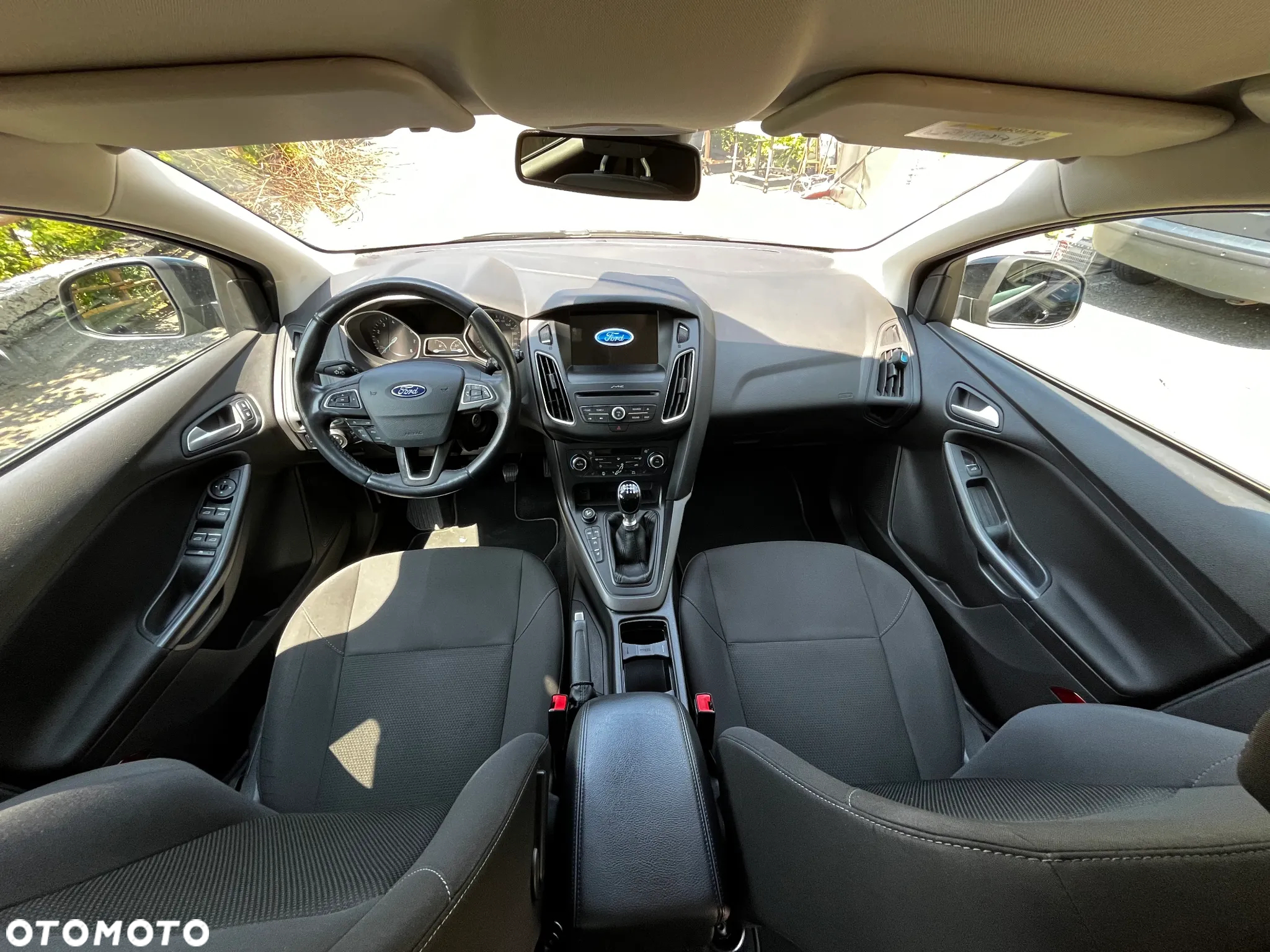 Ford Focus 1.0 EcoBoost Titanium - 12