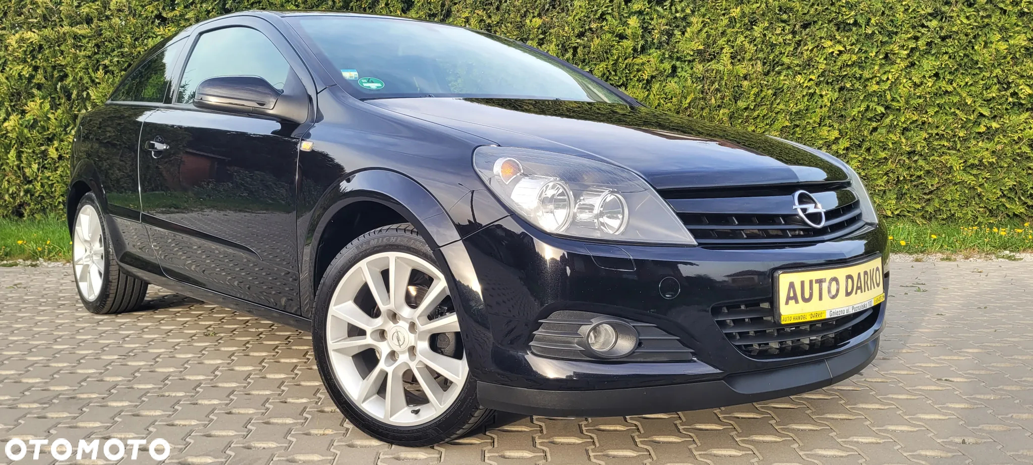Opel Astra GTC 1.6 - 21