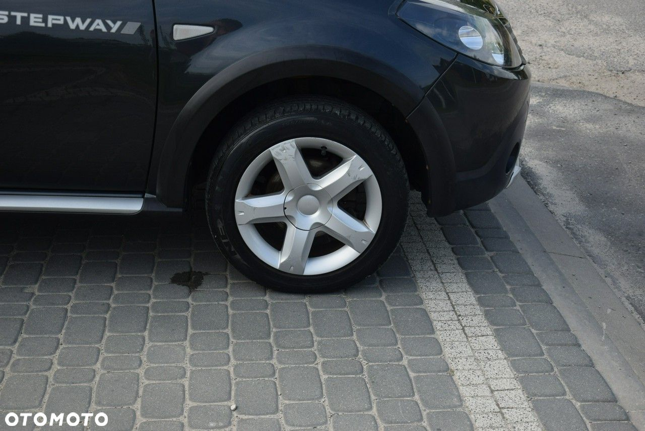 Dacia Sandero Stepway 1.6 - 8