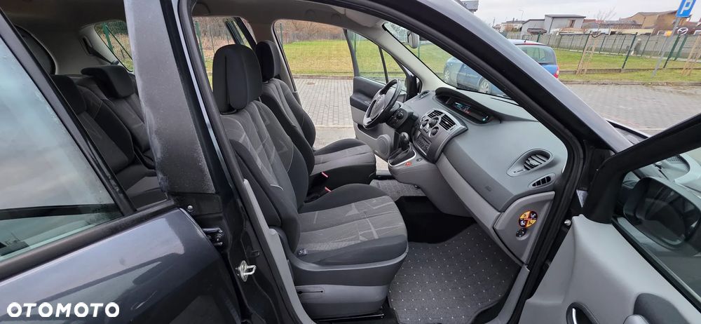Renault Scenic - 26