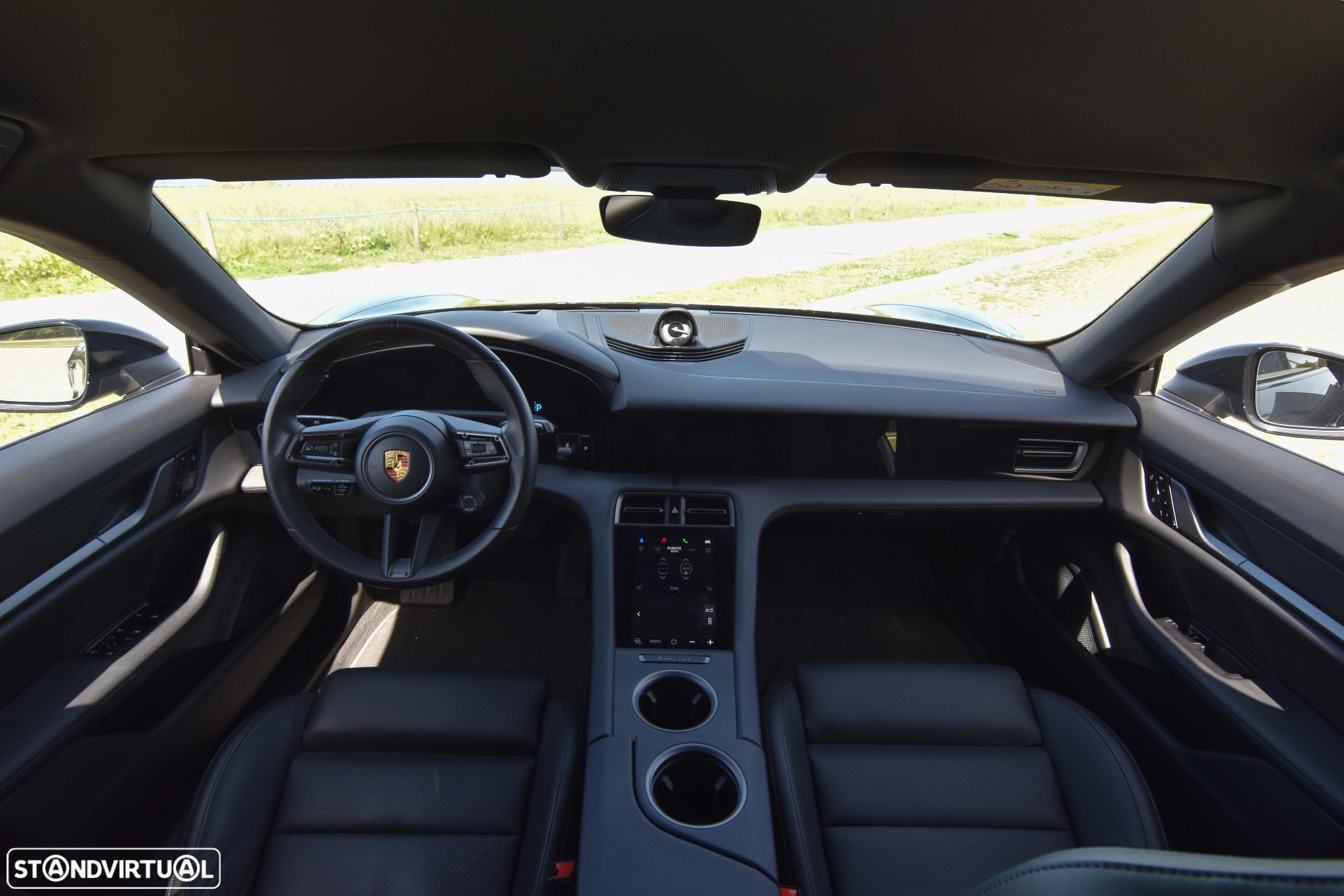 Porsche Taycan Cross Turismo 4S - 20