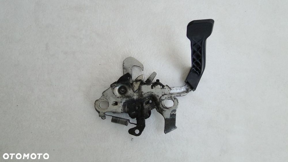 PEUGEOT 5008 3008 I ZAMEK RYGIEL MASKI 09-17r EUROPA - 1