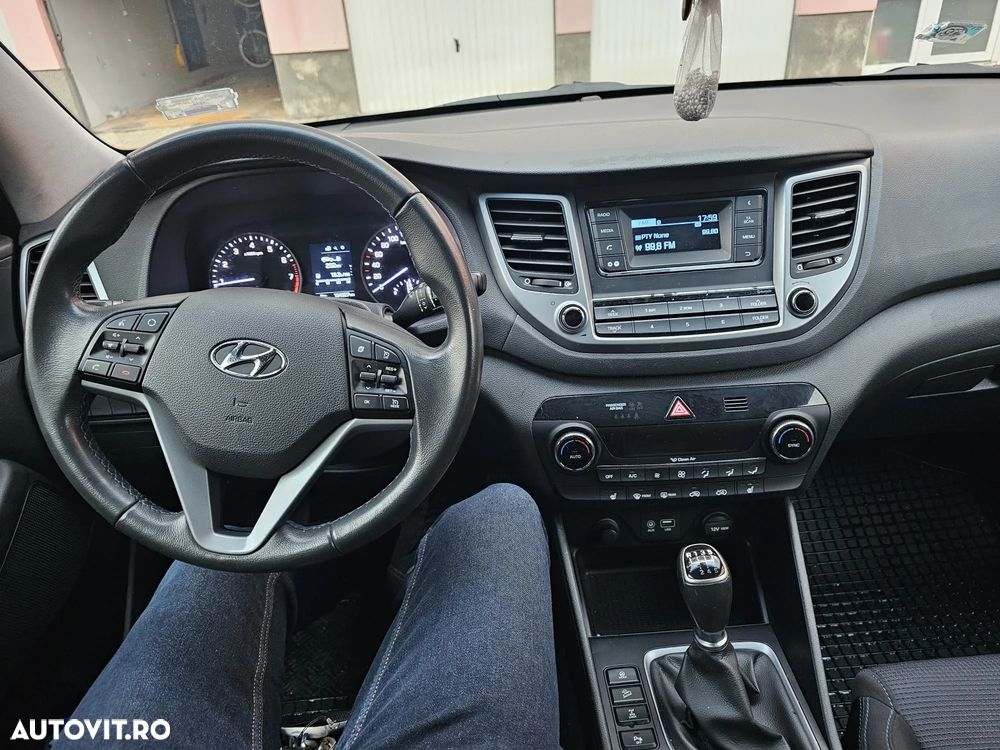 Hyundai Tucson 1.6 GDI 2WD 6MT ISG Style - 9