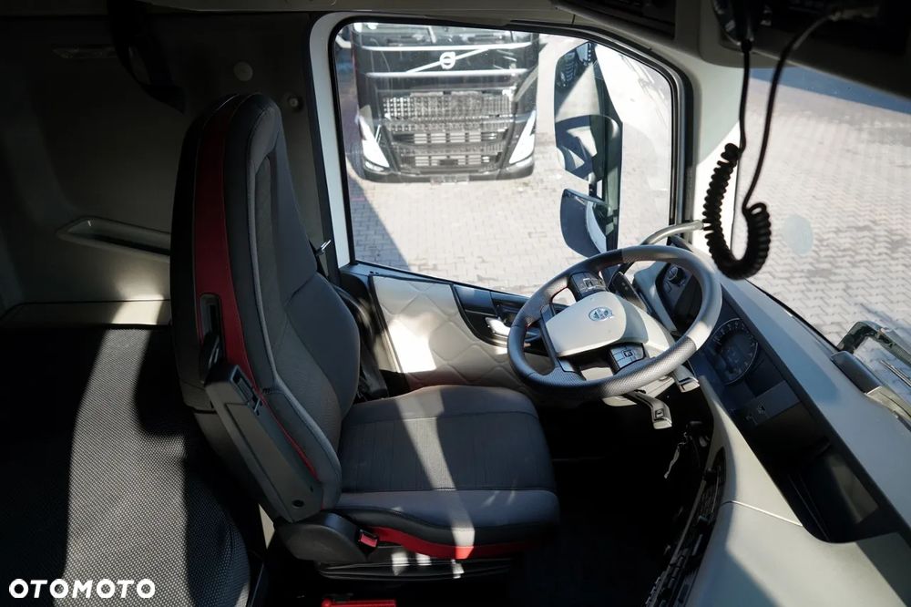 Volvo FH 500 / TANDEM PRZEJAZDOWY 120 M3 / 6X2 / MEGA / OŚ PODNOSZONA / TV / + PRZYCZEPA GNIOTPOL - 36