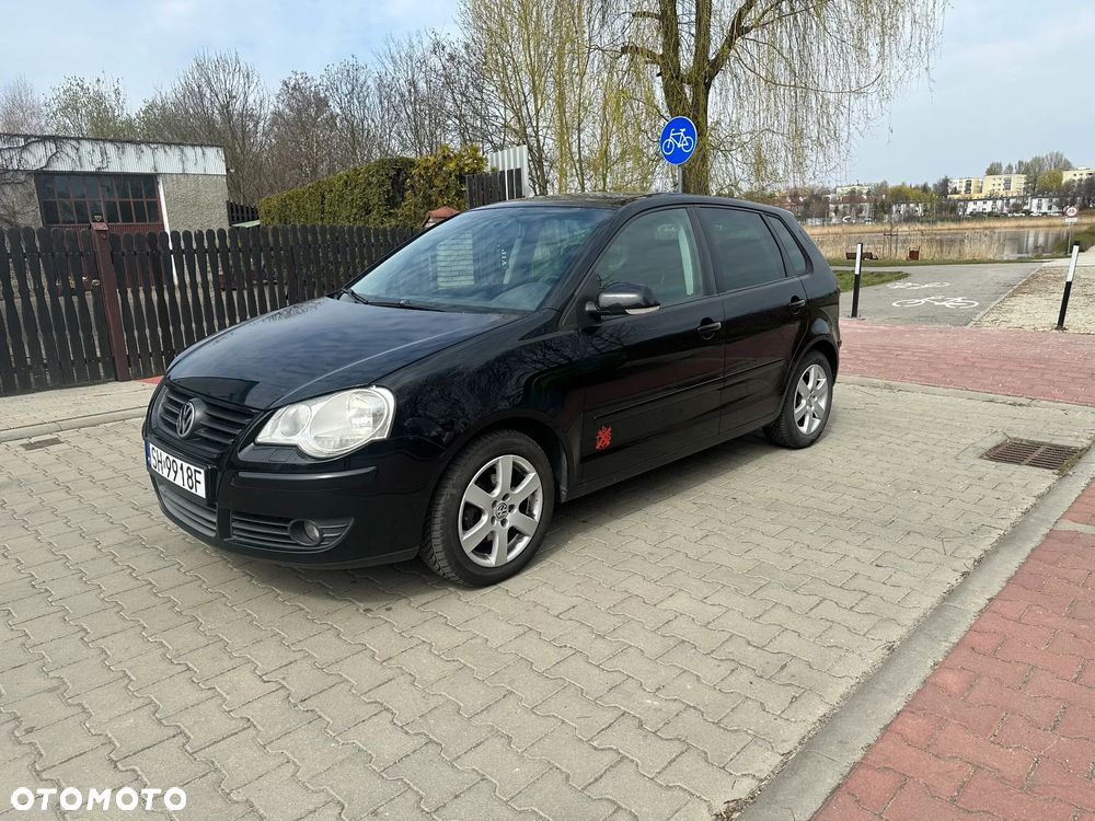 Volkswagen Polo - 1