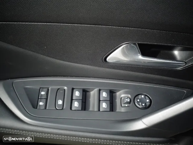 Peugeot 308 1.5 BlueHDi Allure - 23