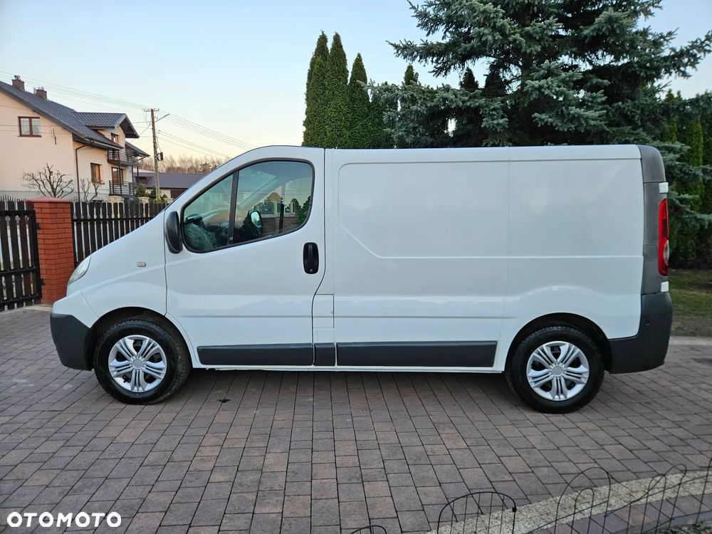 Renault Trafic - 2