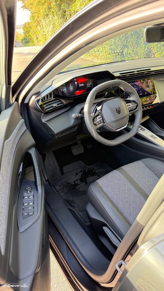 Peugeot 408 - 5