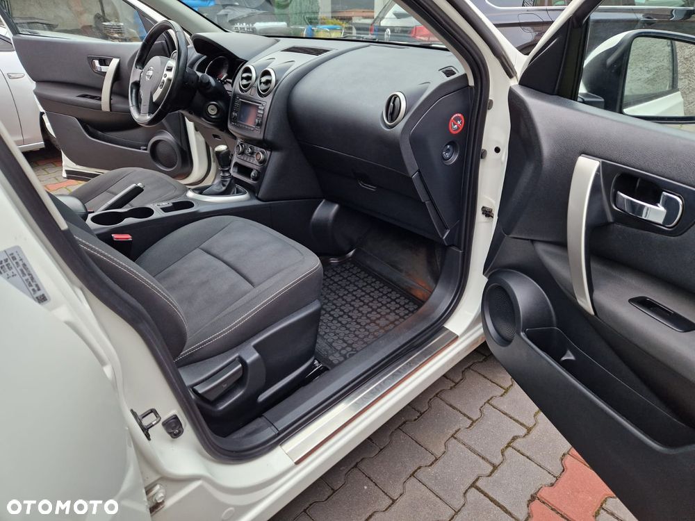 Nissan Qashqai+2 - 16