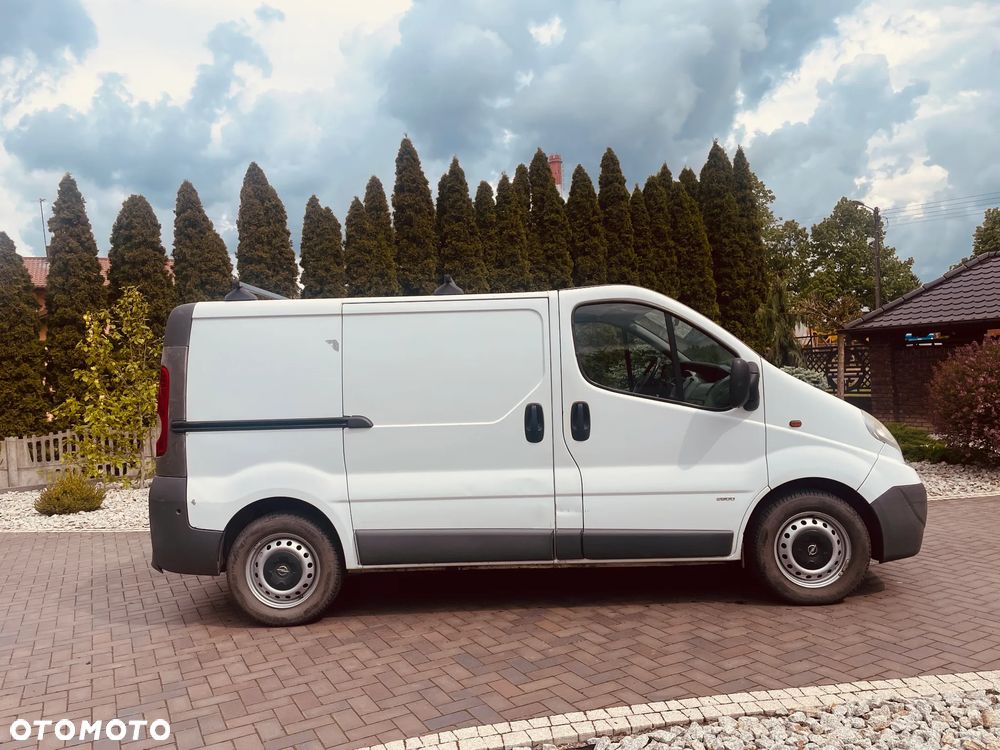 Opel Vivaro - 33