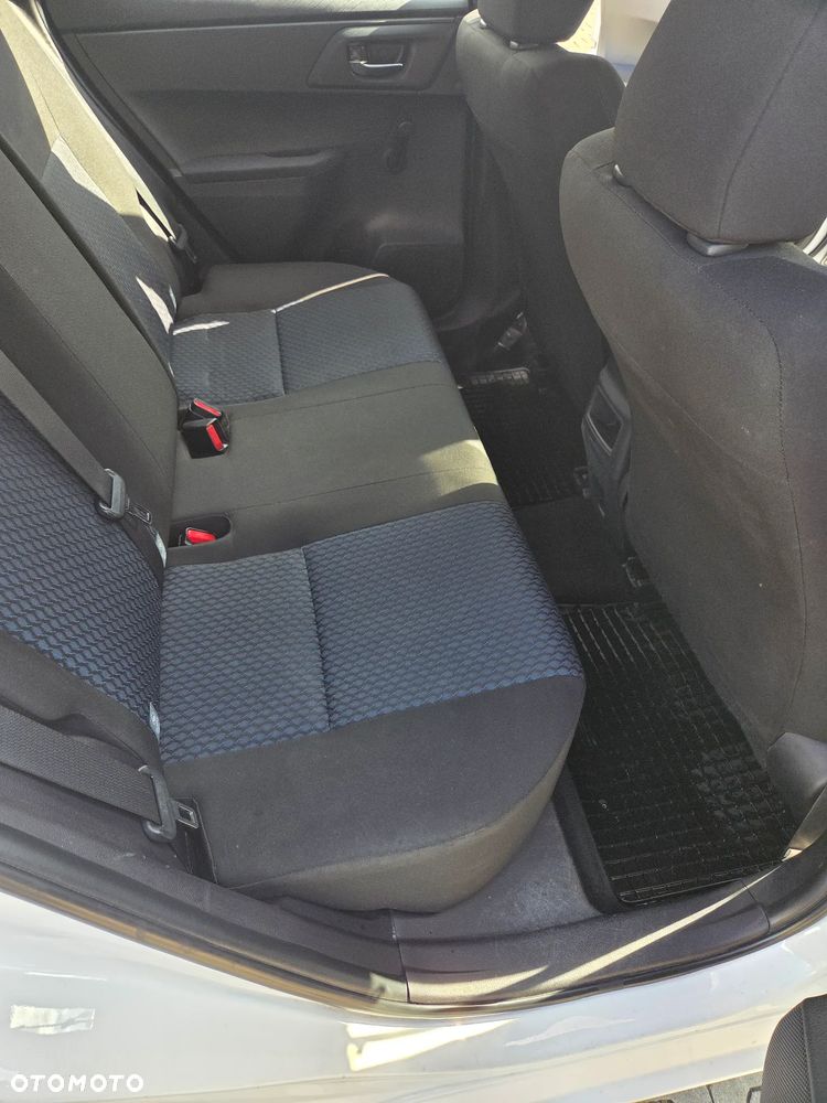 Toyota Auris 1.4 D-4D Active - 7