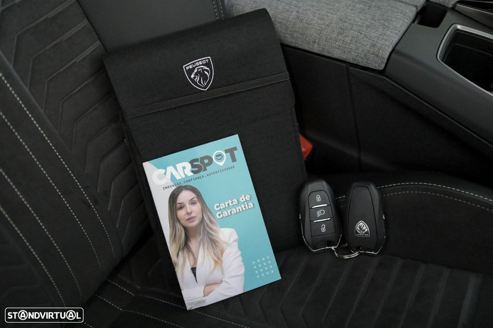 Peugeot 3008 1.2 Hybrid GT e-DCS6 - 32