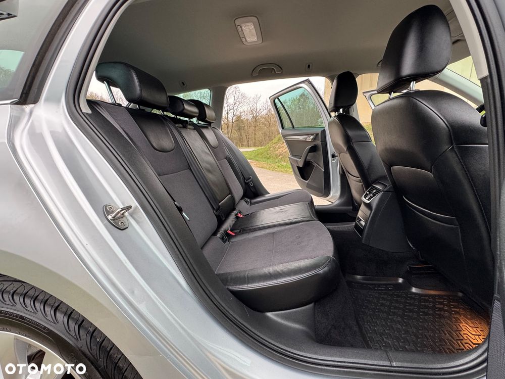 Skoda Octavia 2.0 TDI Soleil - 32