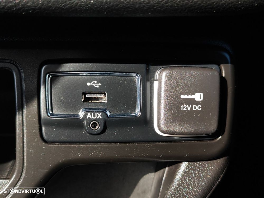 Jeep Renegade 1.0 T Limited - 30