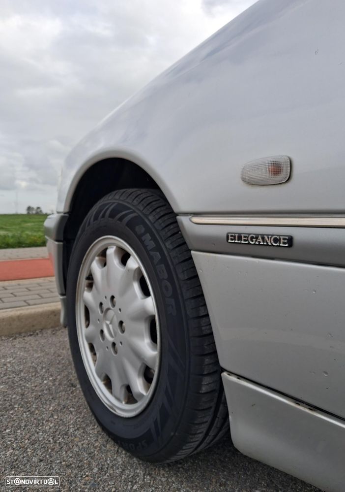 Mercedes-Benz C 180 Classic - 10