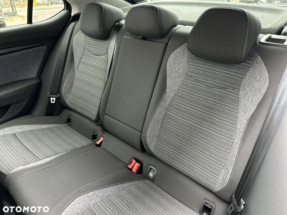 Skoda Superb 1.5 TSI Plug-in Hybrid Edition 130 DSG - 36