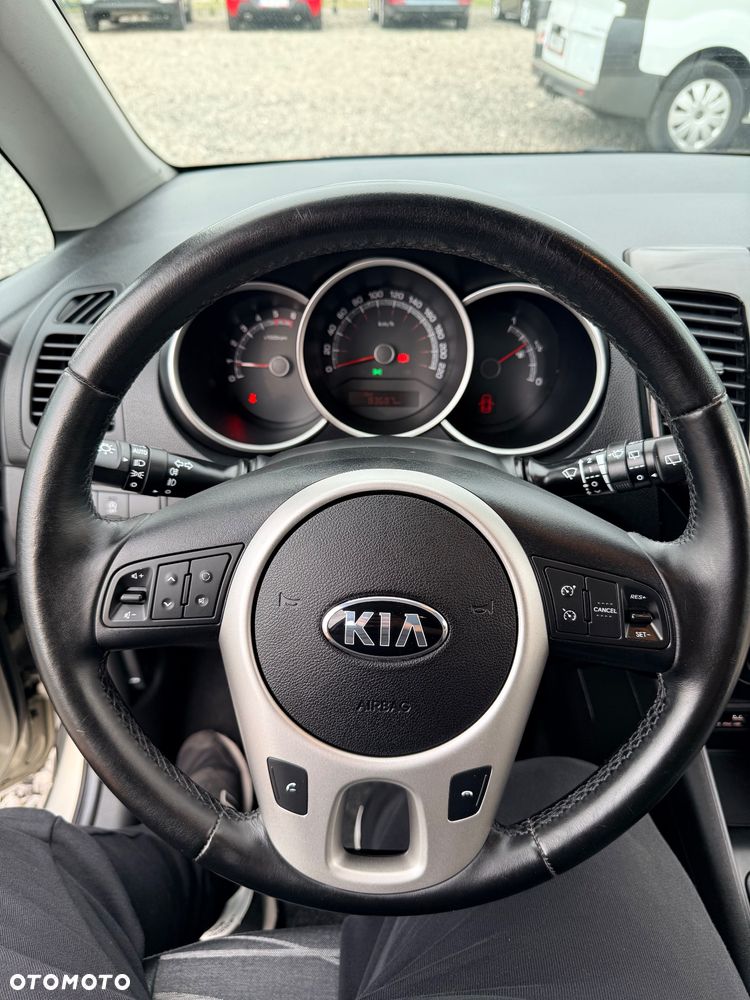 Kia Venga 1.6 CRDi 128 Platinum Edition - 12