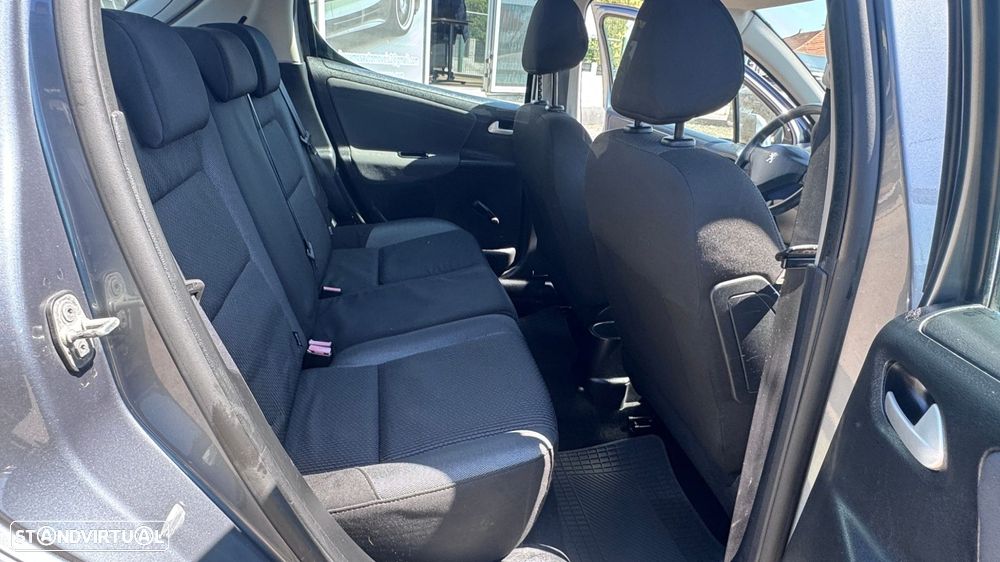 Peugeot 207 1.6 HDi Premium - 21