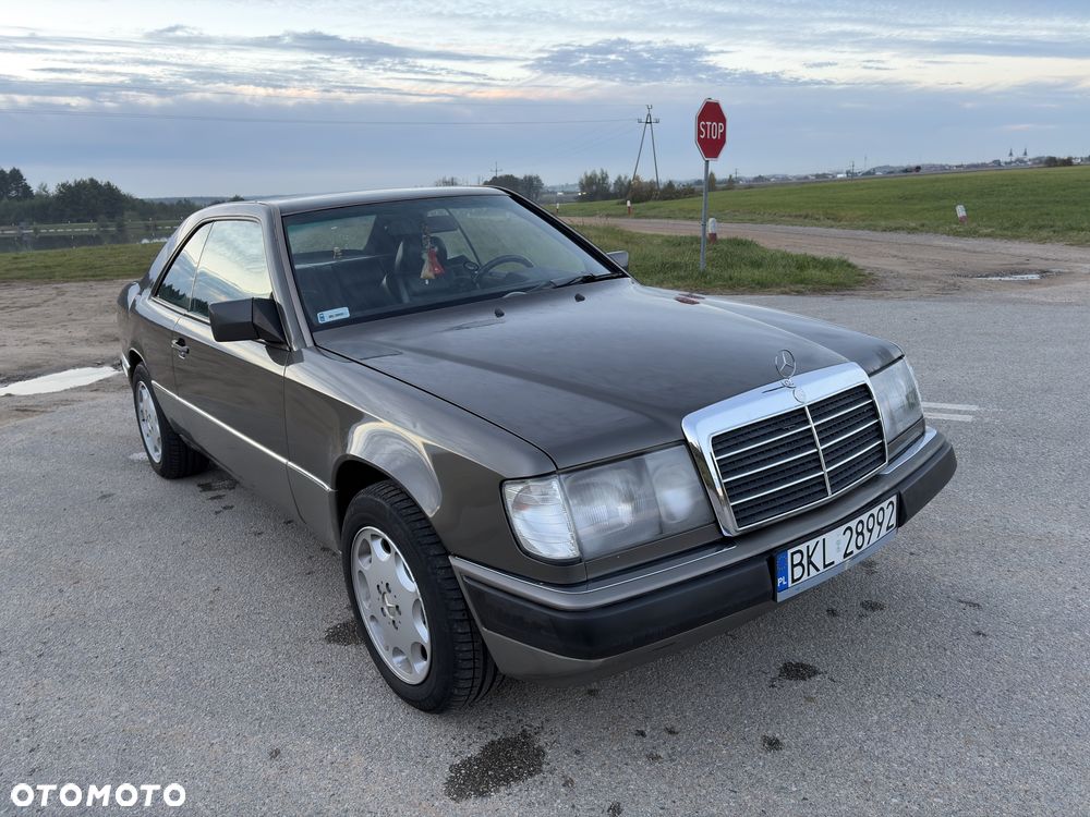 Mercedes-Benz W124