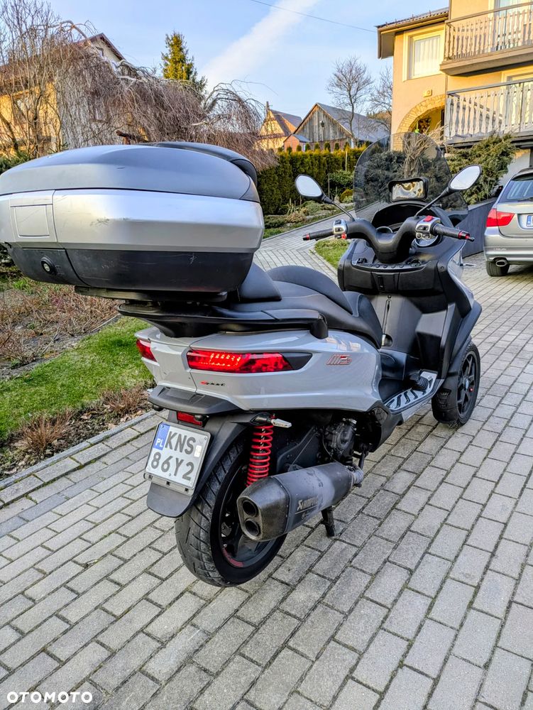 Piaggio MP-3 - 5