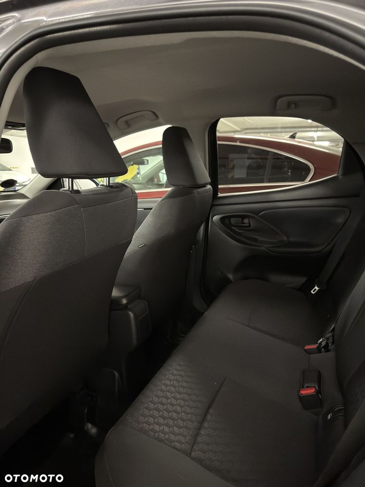 Toyota Yaris - 15