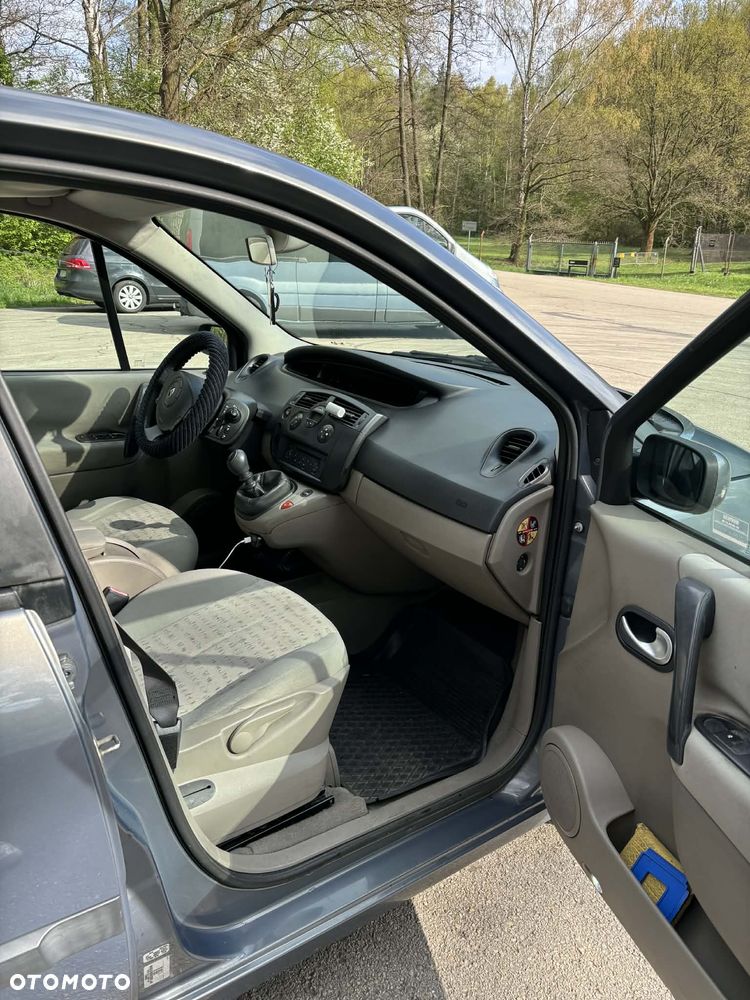 Renault Scenic 1.5 dCi Exception - 11