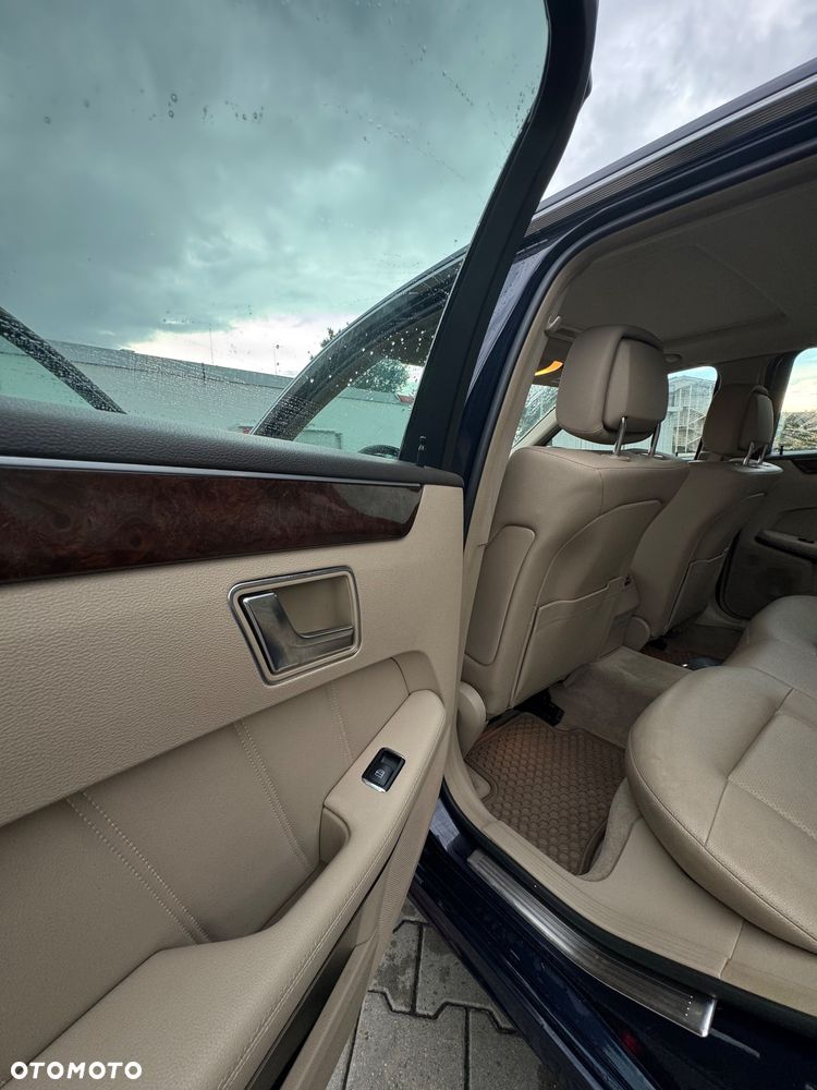 Mercedes-Benz Klasa E 350 4-Matic BlueEff Elegance - 8