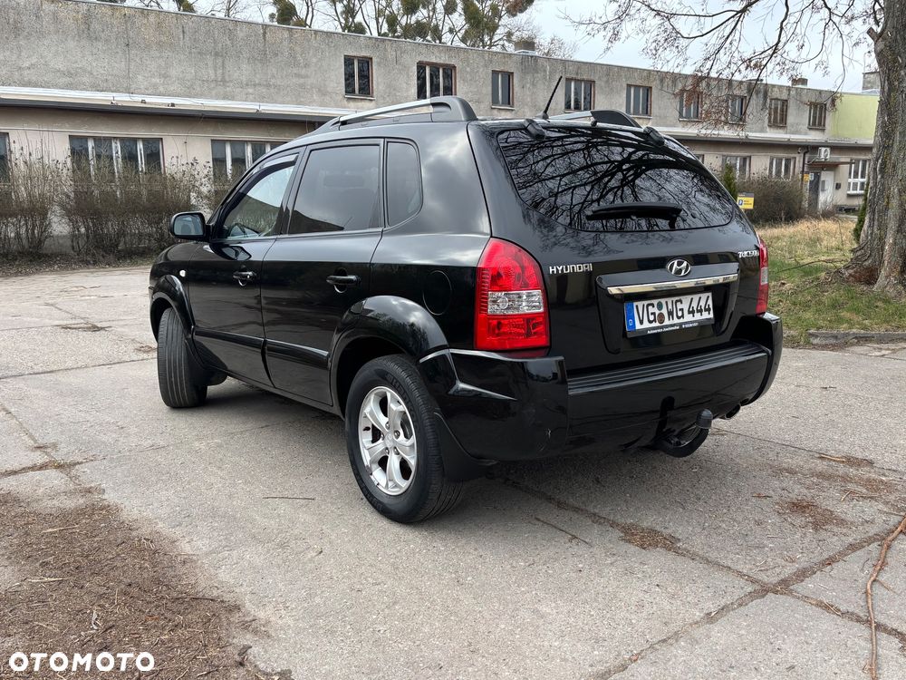 Hyundai Tucson 2.0 2WD GLS - 35