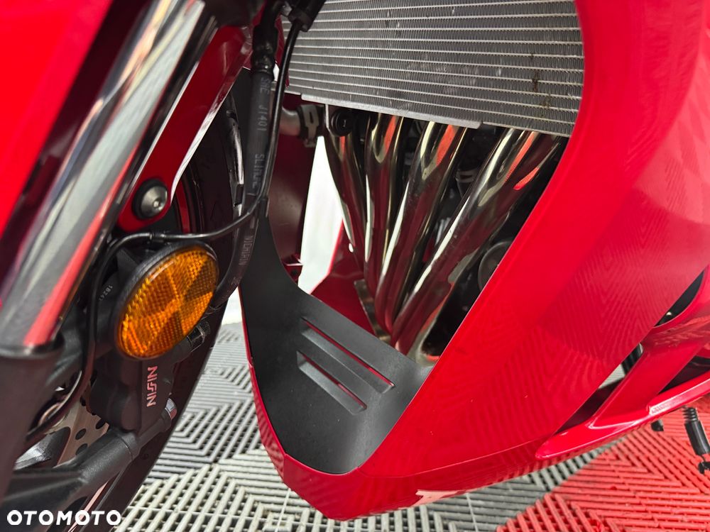 Honda CBR - 29