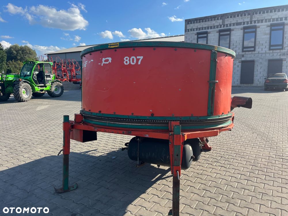 Kverneland Taarup 807 - 5